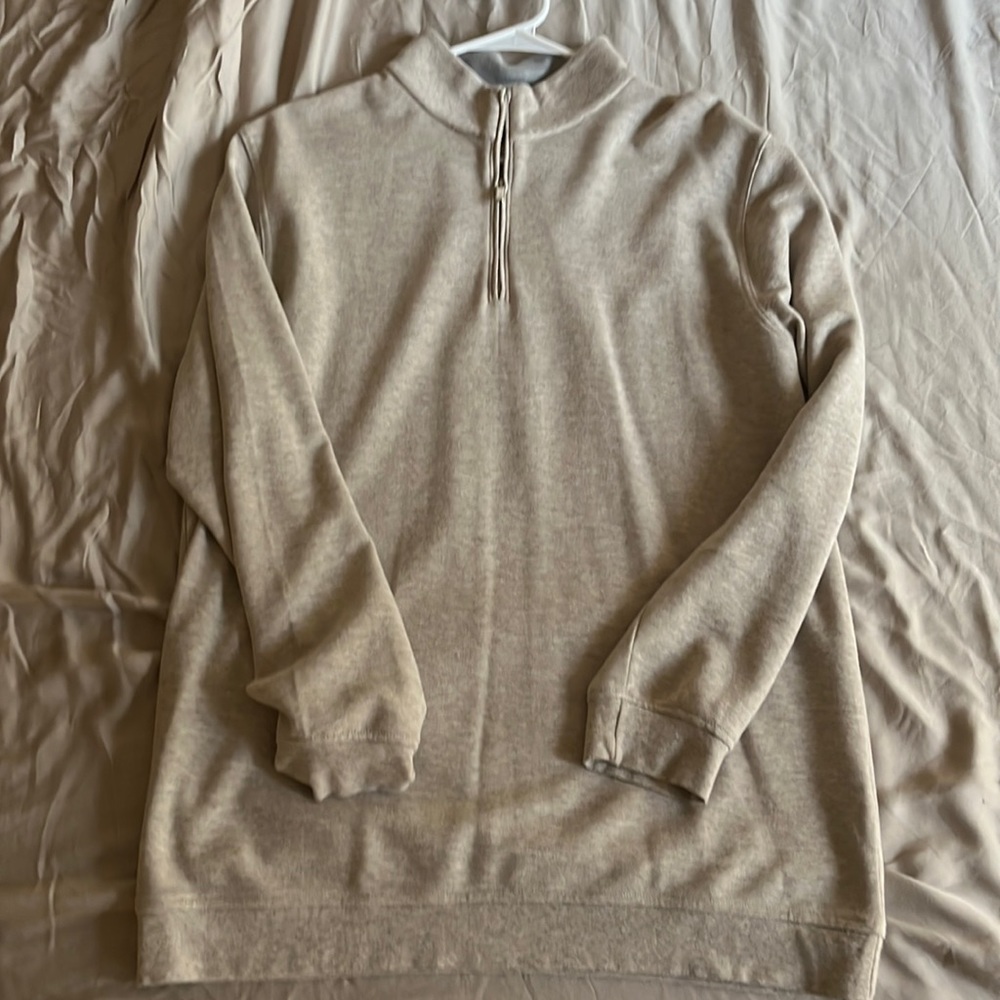 Peter Millar 1/4” zip cream color. Only worn a few times. Great condition!